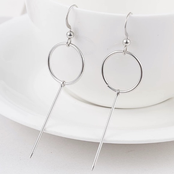 Jewelry - Silver Circle Bar Earrings
